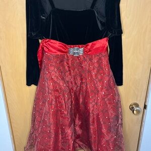 iZ AMY BYER with sequences Dress